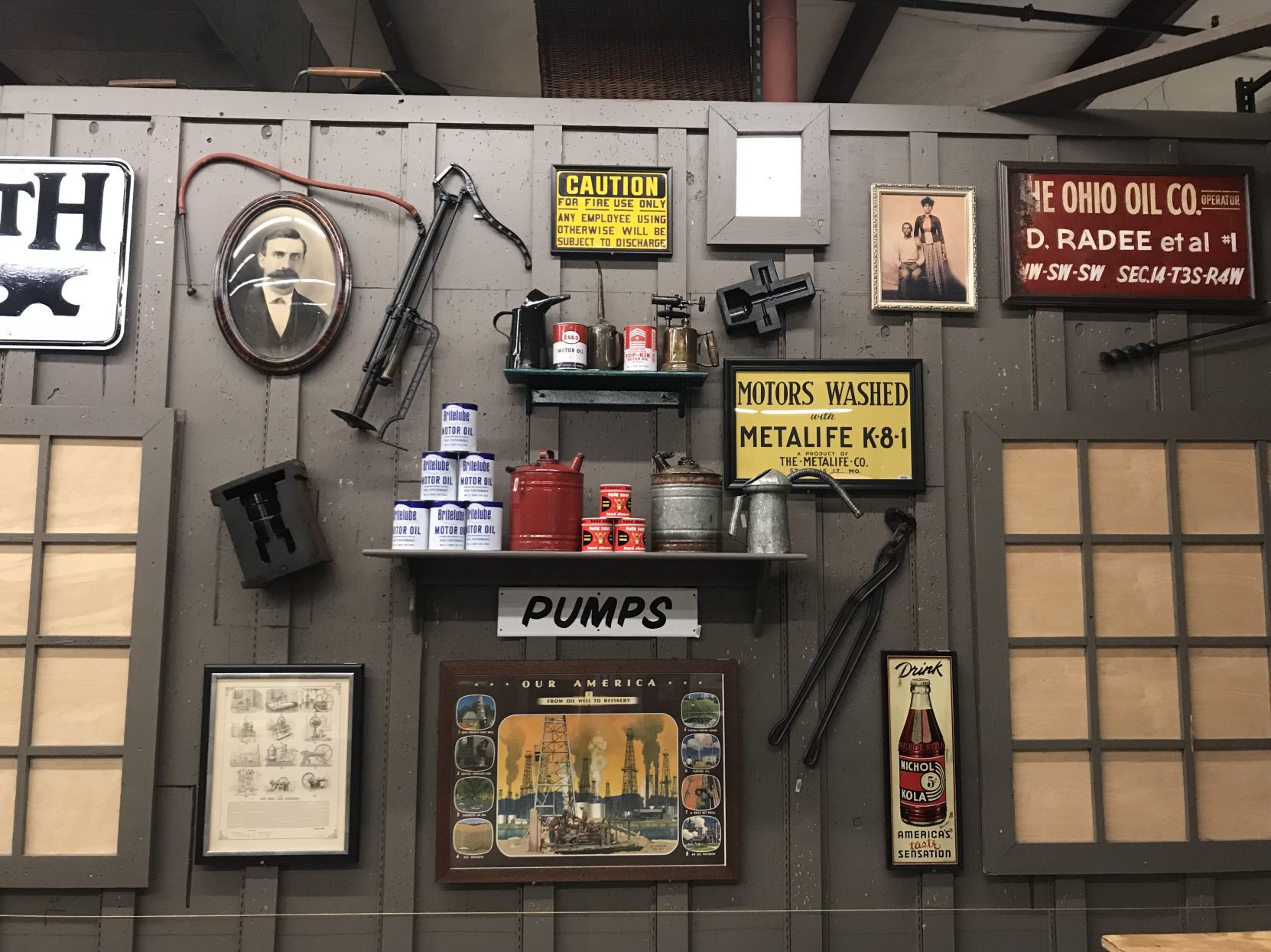 Oil Wall 2.jpg